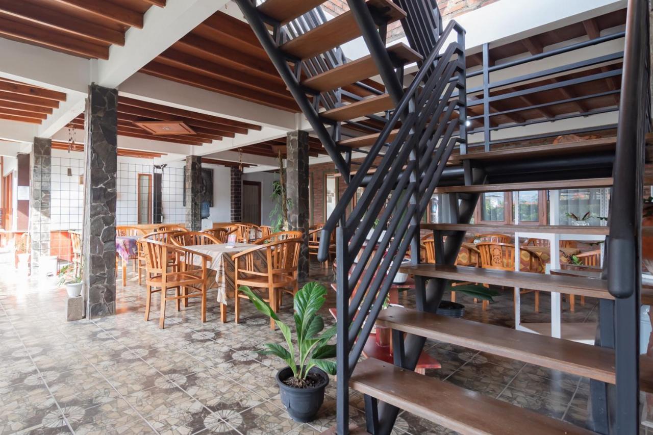 Samakta Guest House Lembang Exterior foto