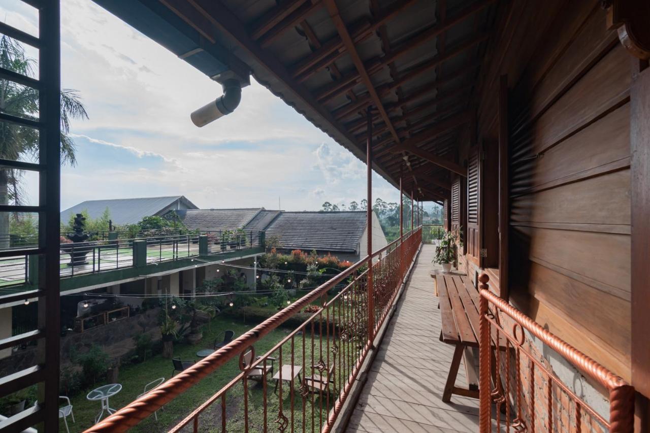 Samakta Guest House Lembang Exterior foto
